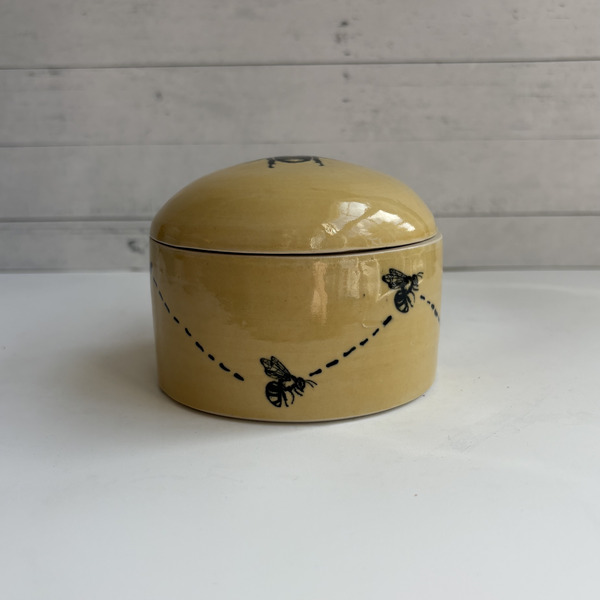 Bee jar