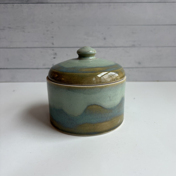 Turquoise closed form jar