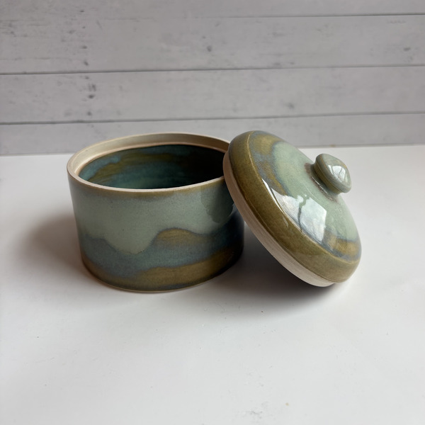 Turquoise closed form jar