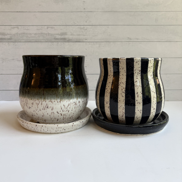 Pair of black & white speckled planters