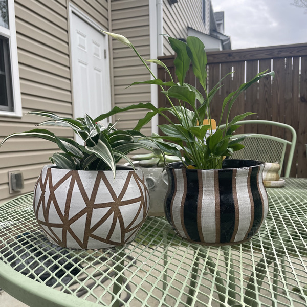 White geometric & striped planters