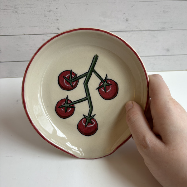 Tomato spoon rest