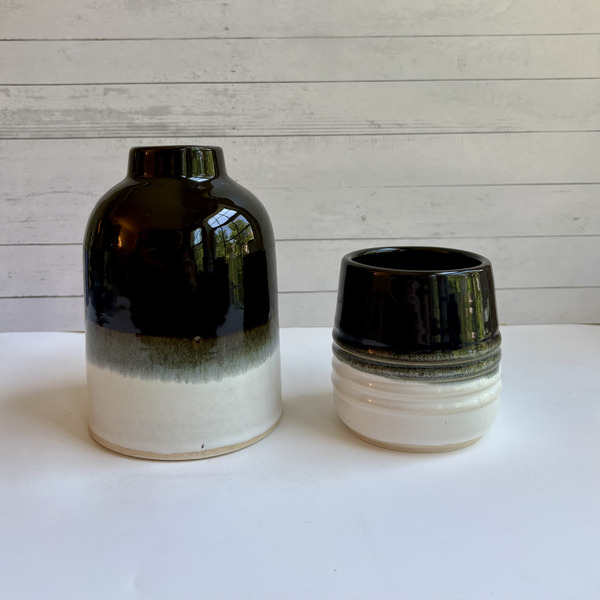 Coordinating black & white water jug & tumbler