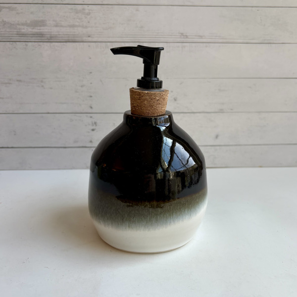 Black & white soap dispenser