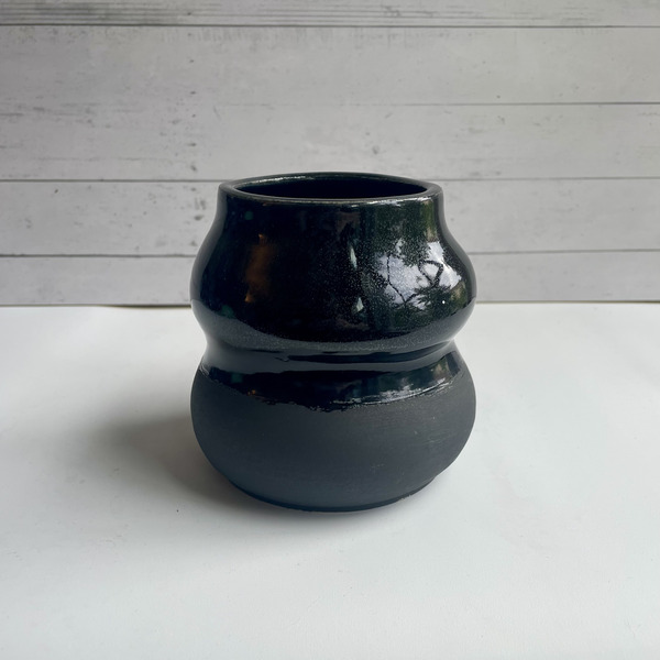 Shimmery black vase