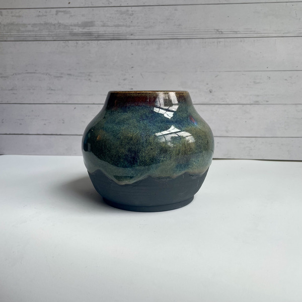 Oatmeal & Iron Lustre vase