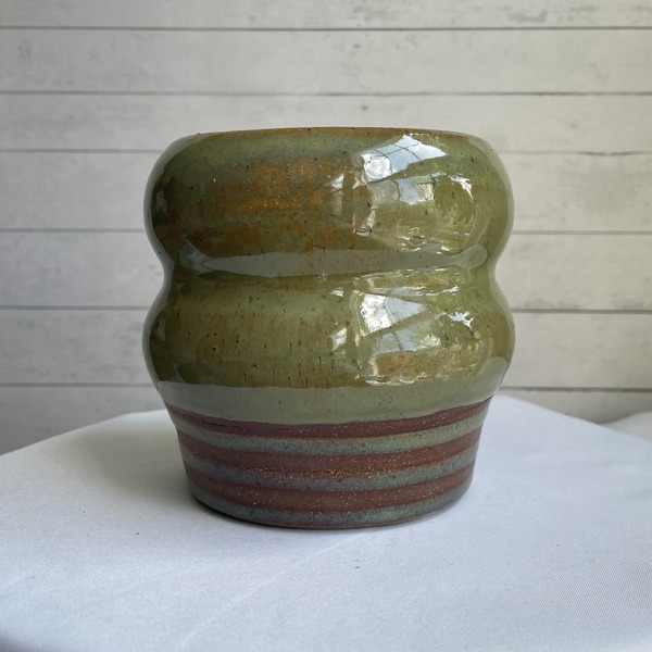 Medium jade striped vase