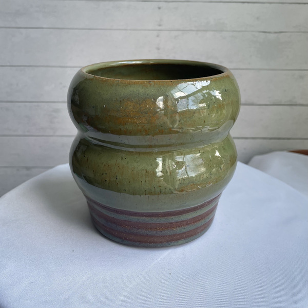 Medium jade striped vase